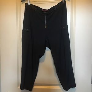 Alice + Olivia cropped black pants